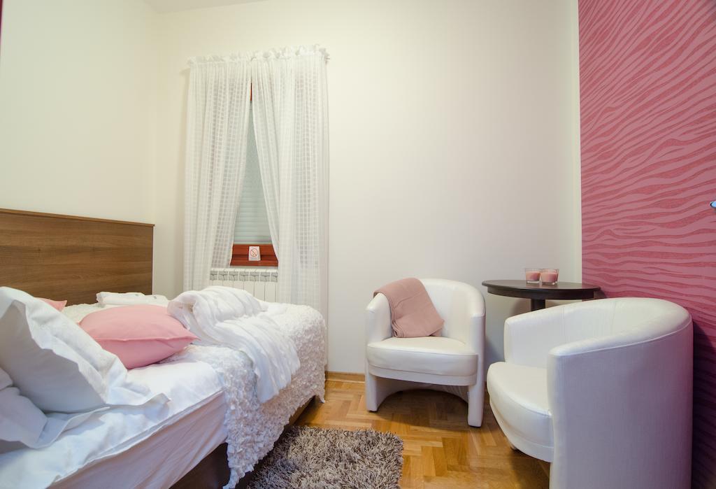 Apartments Biser Vrnjačka Banja Rum bild