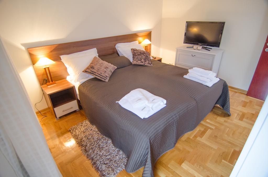 Apartments Biser Vrnjačka Banja Rum bild